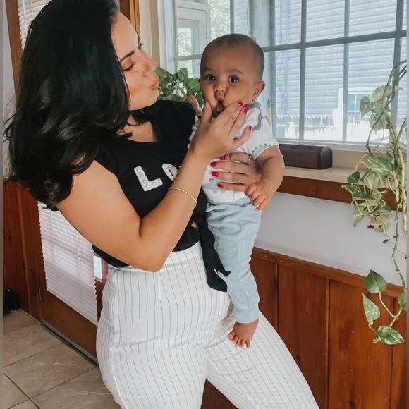 Meet your Posher, Darlene! - Picture 2 of 2